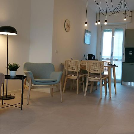 Suite Rent Milan 3 Buitenkant foto