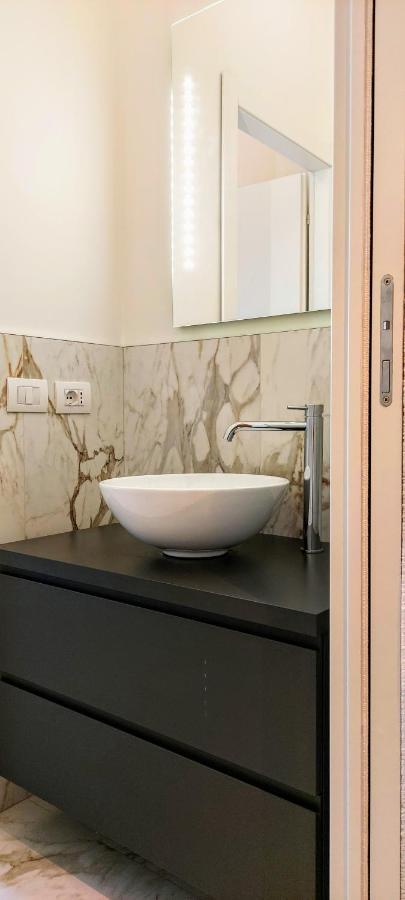 Suite Rent Milan 3 Buitenkant foto